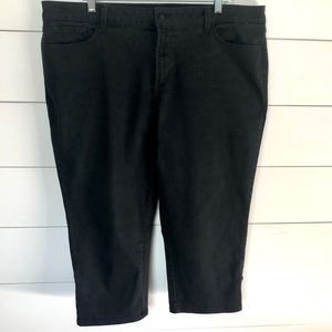 NYDJ Bermuda / Cargo Pants with Diamonds Size 20W